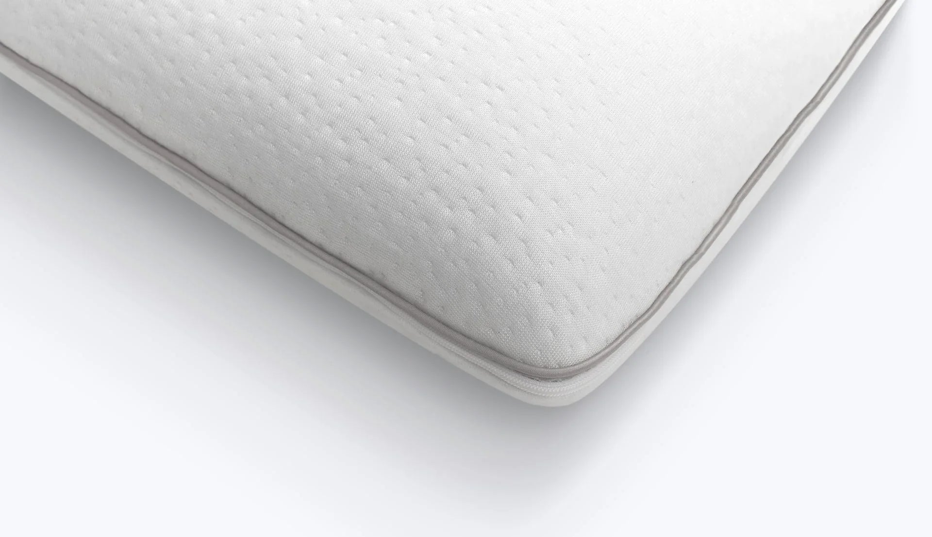 Viscoelastic pillow